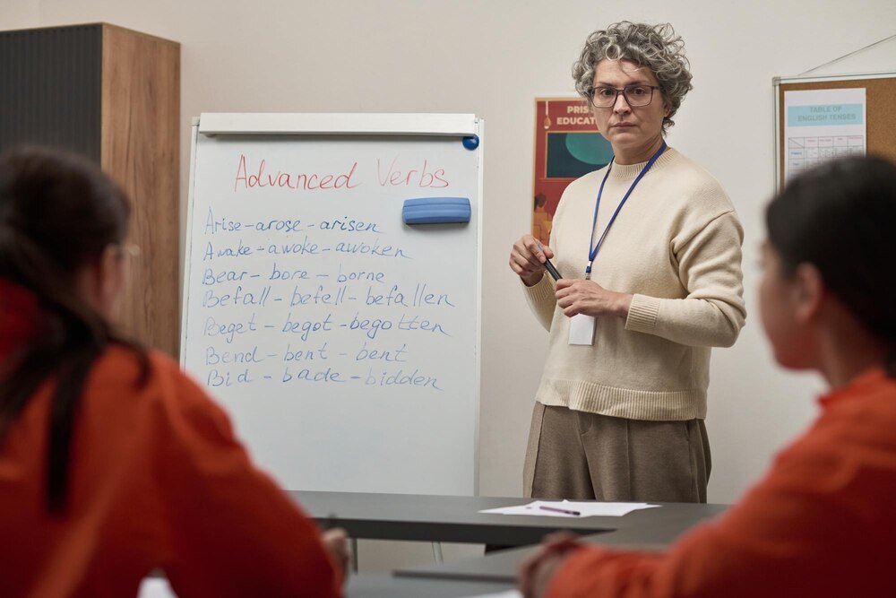 Czasowniki policzalne i niepoliczalne w angielskim – zasady i przykłady