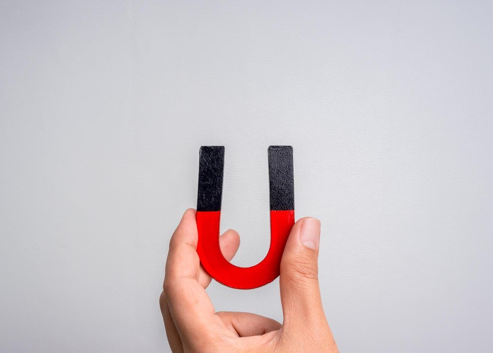 Czy magnes przyciąga miedź – proste doświadczenie dla ucznia