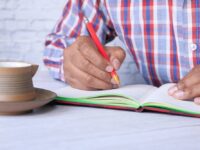 Jak piszemy nie z rzeczownikami – zasady poprawnej pisowni