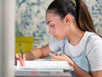 Present Simple i Present Continuous – ćwiczenia PDF