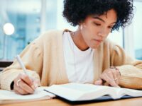 Rzadko czy żadko – jak uniknąć błędu ortograficznego