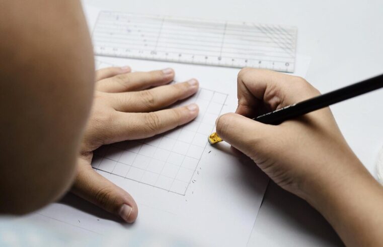 Wzór na długość odcinka – przykłady i zadania