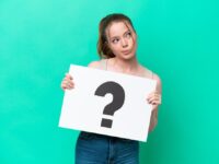 Chaos czy haos – poprawna pisownia i zasady ortografii