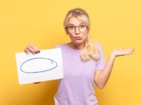 Buńczuczny – co to znaczy i kiedy używać?