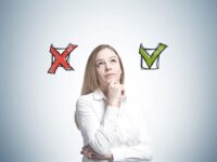 Znikło czy zniknęło – jak brzmi poprawna forma?
